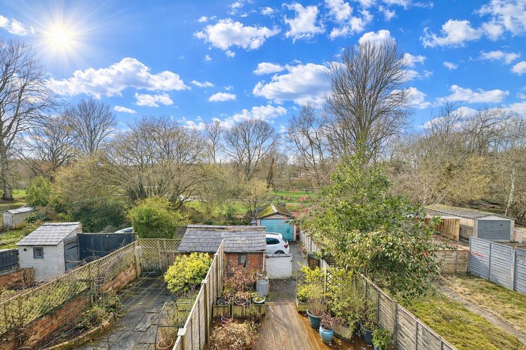 Property photo 2 of 26 8Afd1226-CE1F-4Db8-A452-1B54Dbef857B.Png