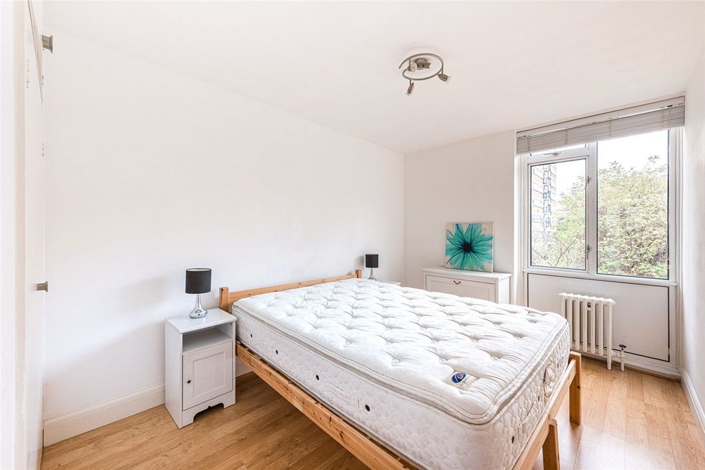 Property photo 2 of 7 Picture No. 04