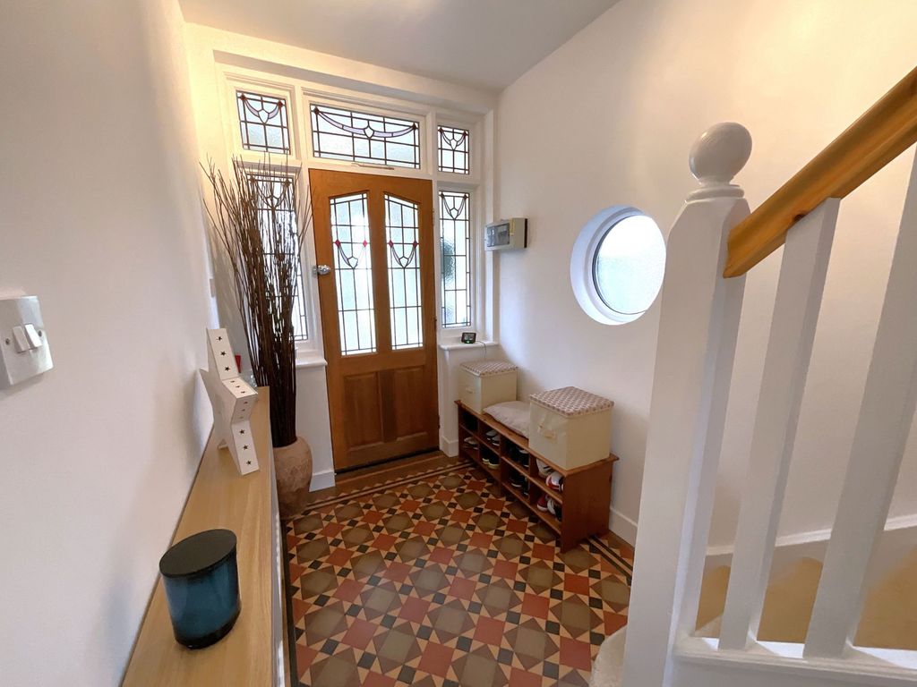 Property photo 2 of 23