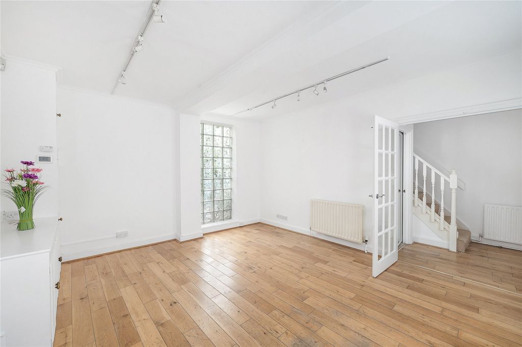 Property photo 3 of 9 Reception Room