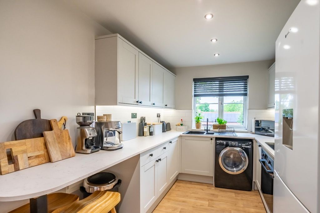 Property photo 3 of 16 3Bc-14.Jpg