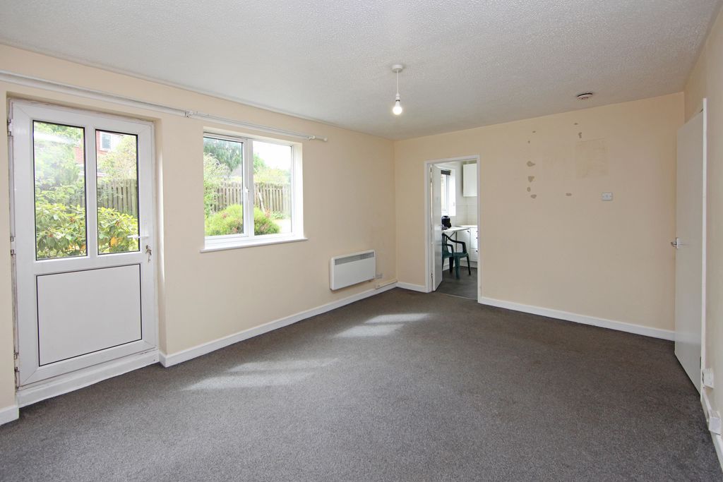 Property photo 3 of 13 Photo 4