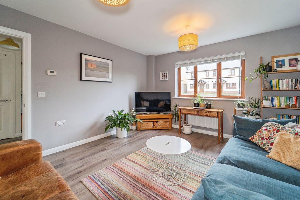 Property photo 3 of 15 Pbox-Img.Jpg