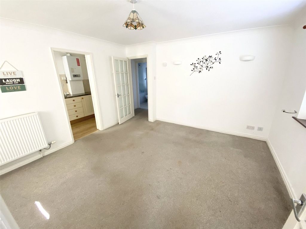 Property photo 3 of 11 Picture No. 01