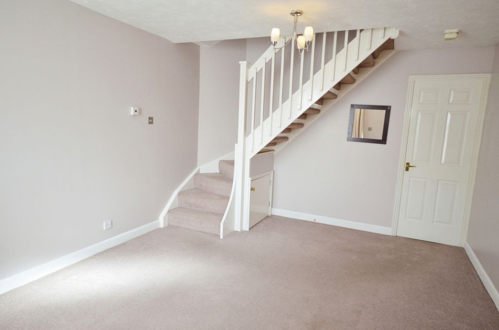 Property photo 3 of 4