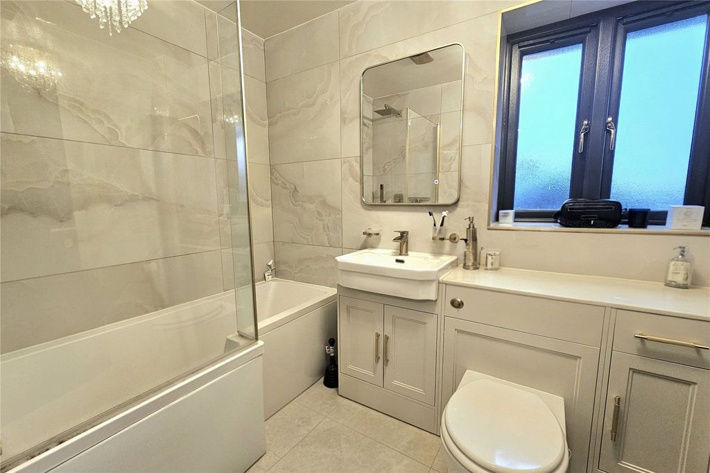 Property photo 3 of 14 Picture No. 14