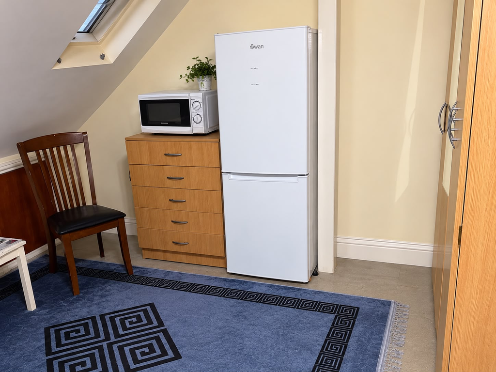 Property photo 2 of 3