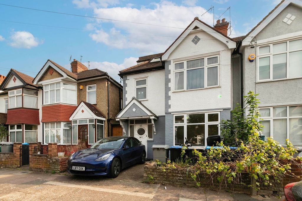 Property photo 1 of 13