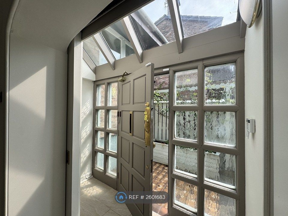 Property photo 3 of 29 Porch