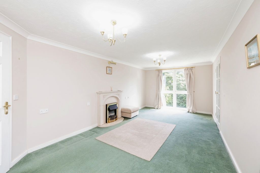 Property photo 2 of 11 Photo 17