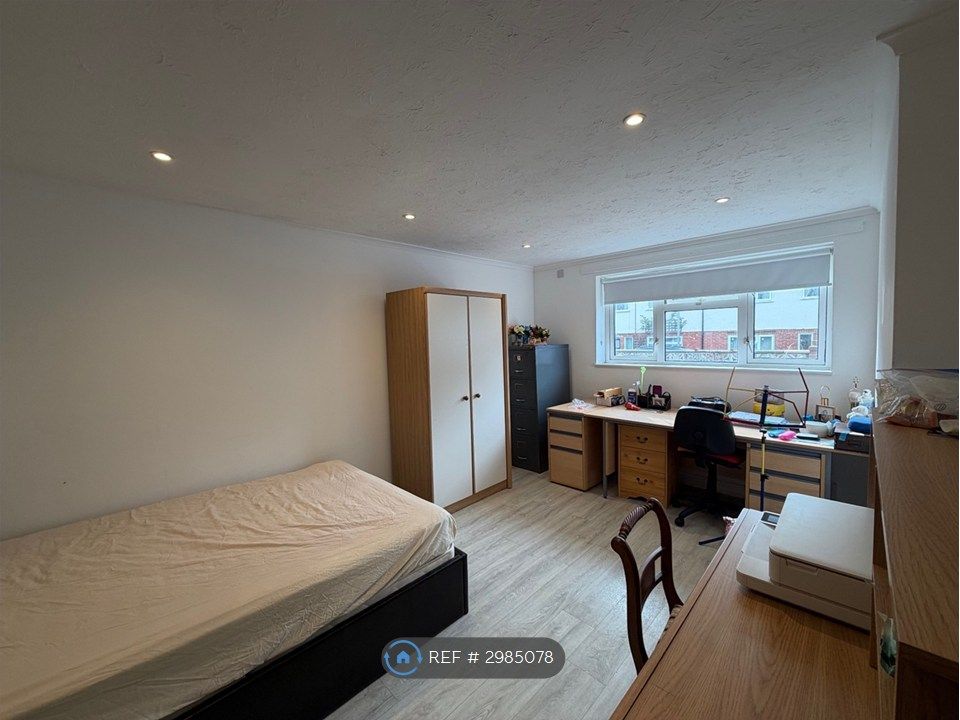 Property photo 1 of 4