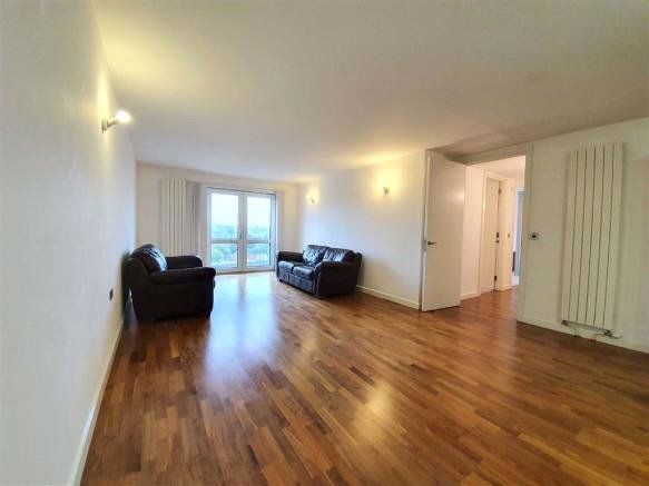 Property photo 2 of 20 Picture No. 17