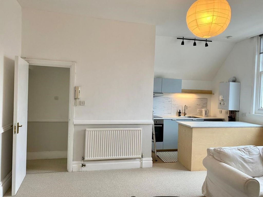 Property photo 3 of 9 Living 2.Jpg