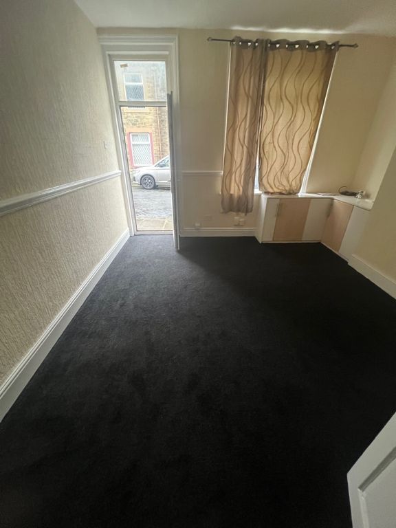 Property photo 2 of 6 D.Walsh Refurbs (2)