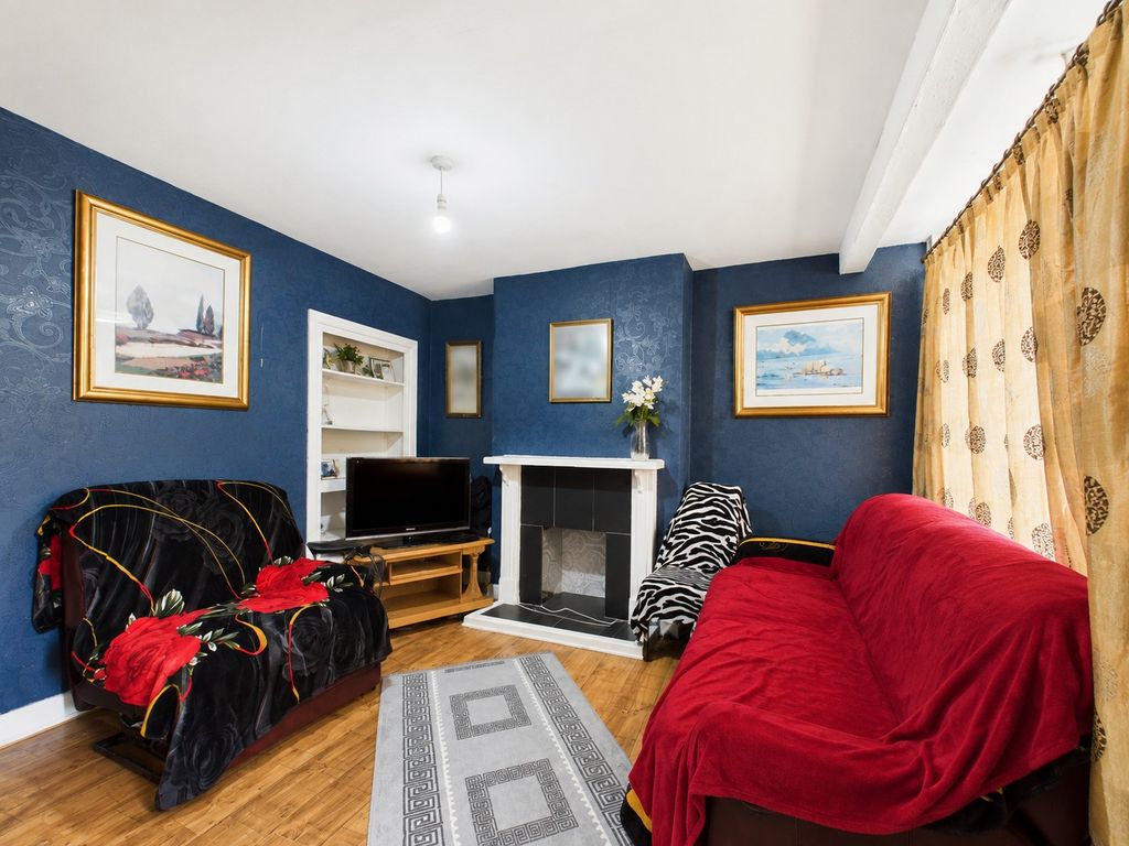 Property photo 2 of 13