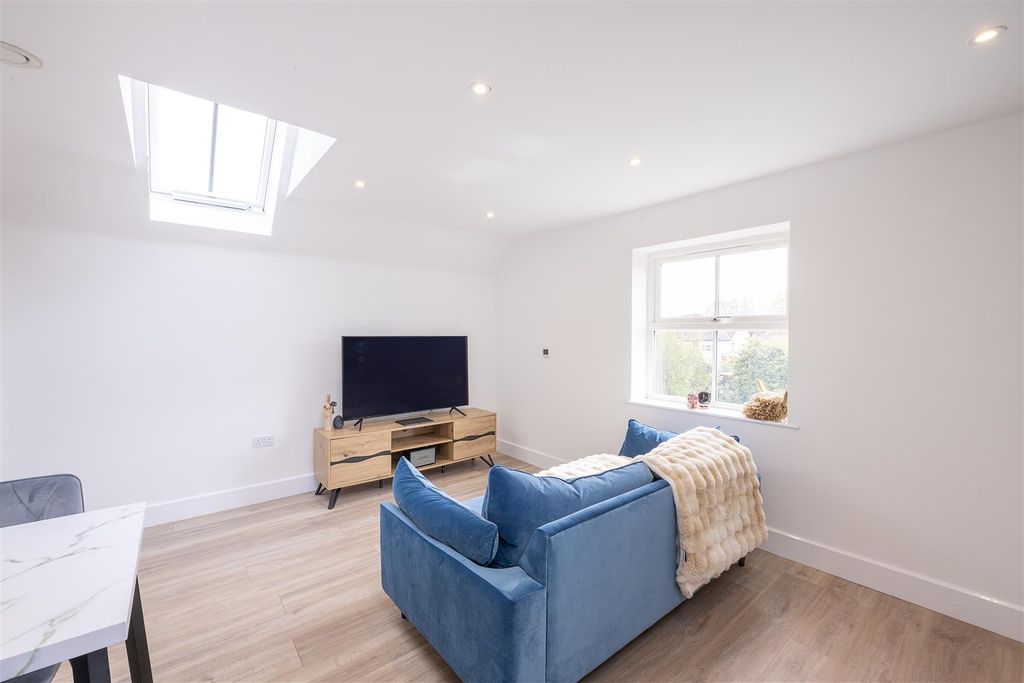 Property photo 3 of 10 Dsc_9921.Jpg