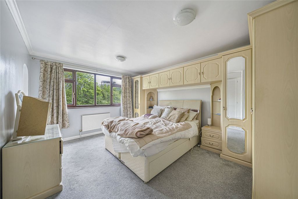 Property photo 3 of 25 Bedroom One