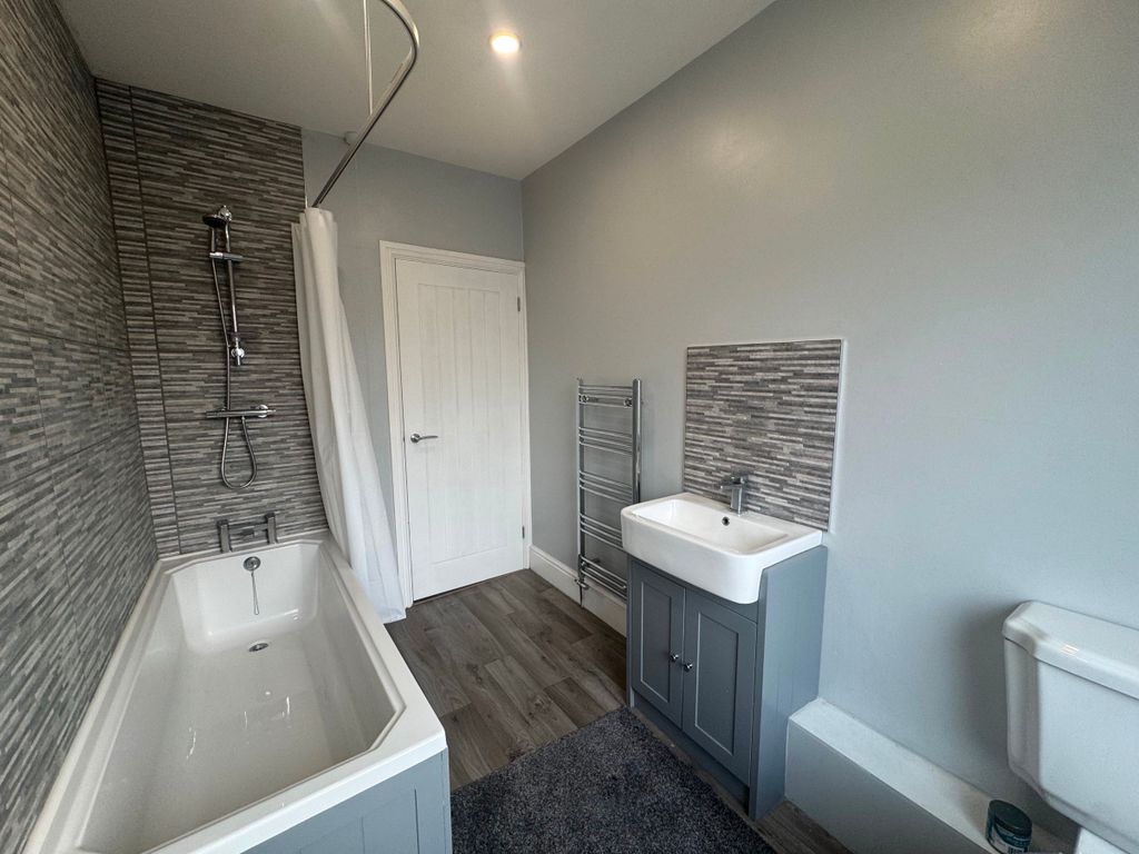 Additional image 4 of 3 bed flat to rent39A Bedwlwyn Road, Ystrad Mynach, Hengoed CF82