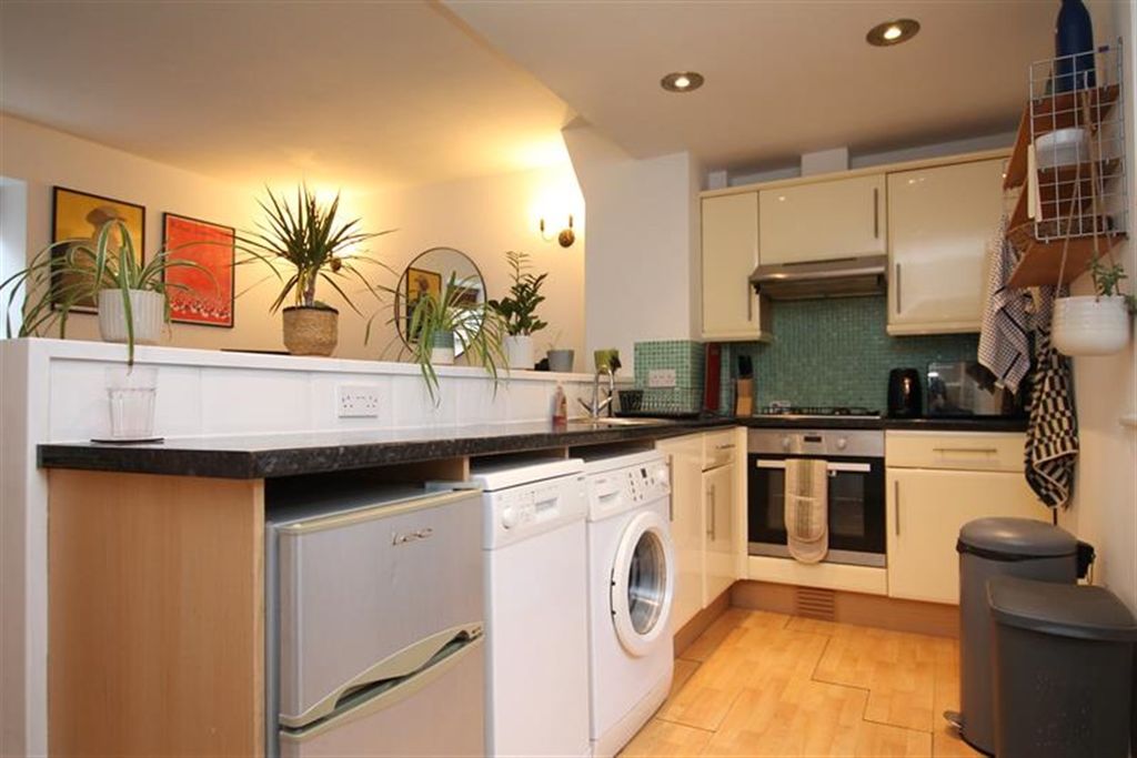 Property photo 1 of 29 (Main)