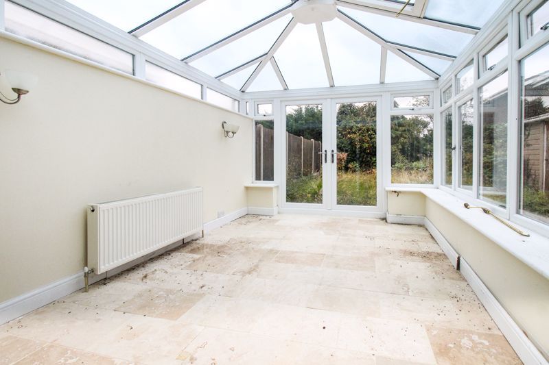 Property photo 3 of 12 Conservatory
