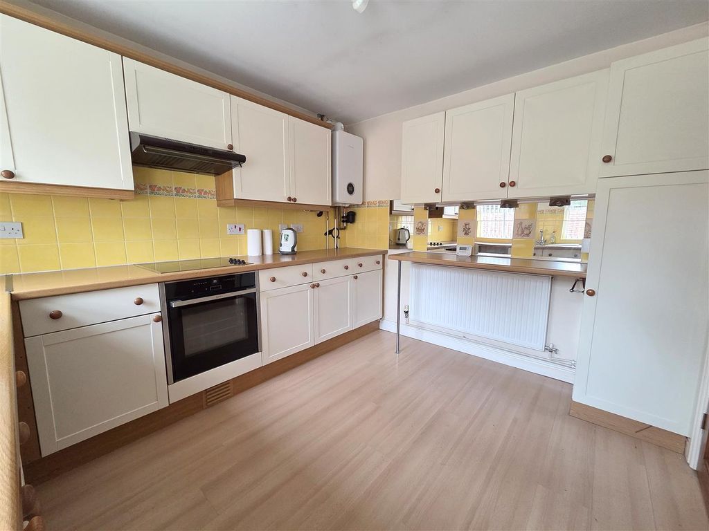 Property photo 3 of 10 11Bmitka.Jpg