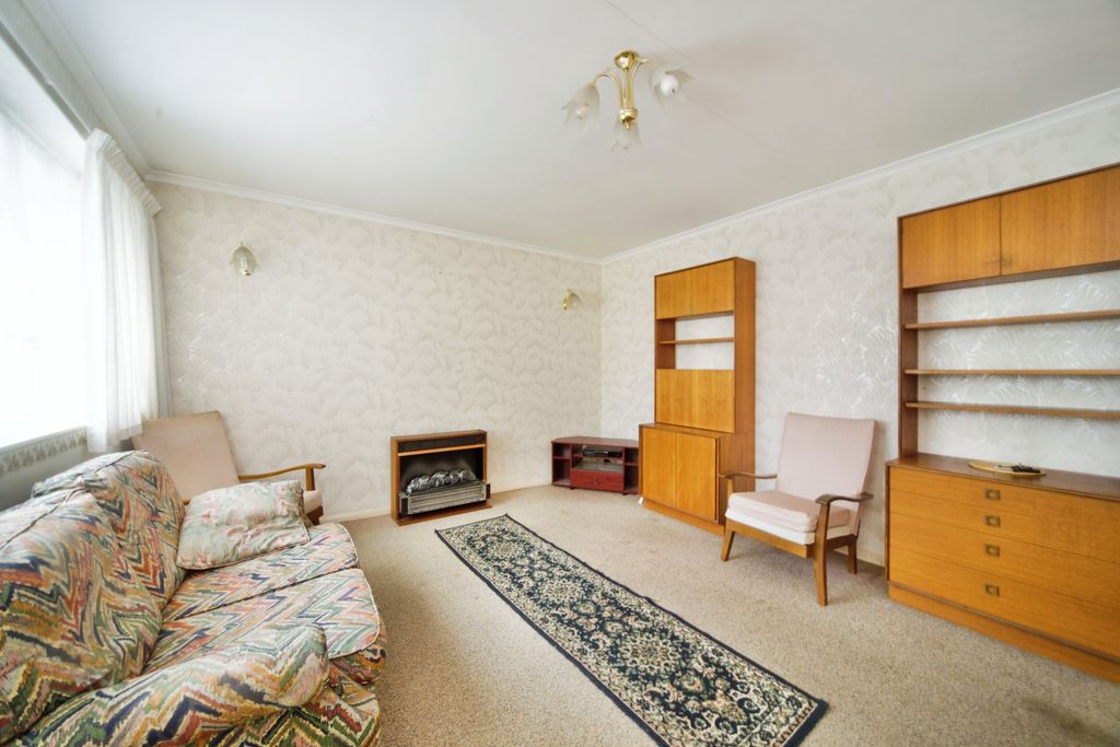 Property photo 3 of 11 Reception