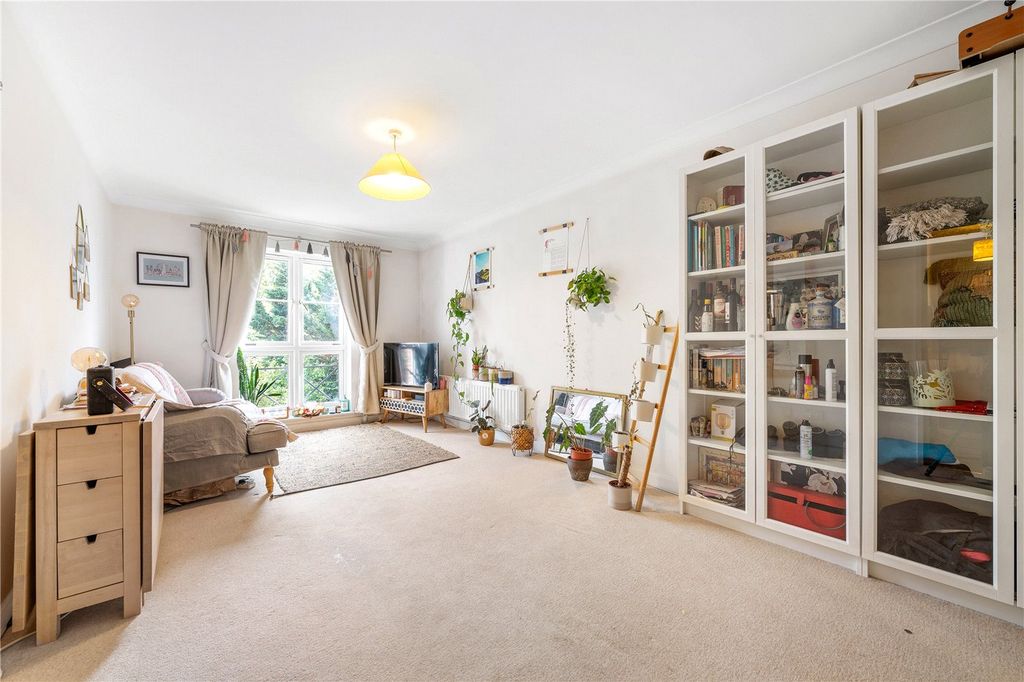 Property photo 1 of 11 Reception