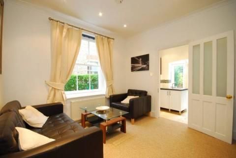 Property photo 2 of 2 Living Room_Renamed_26733.Jpg