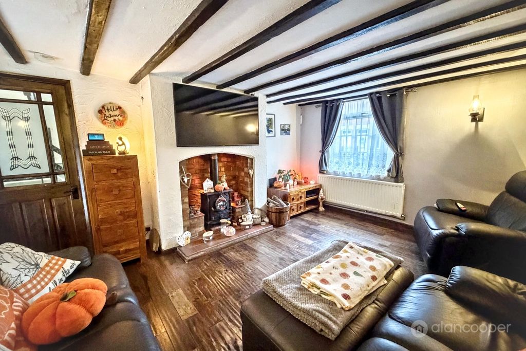 Property photo 2 of 20 5706163