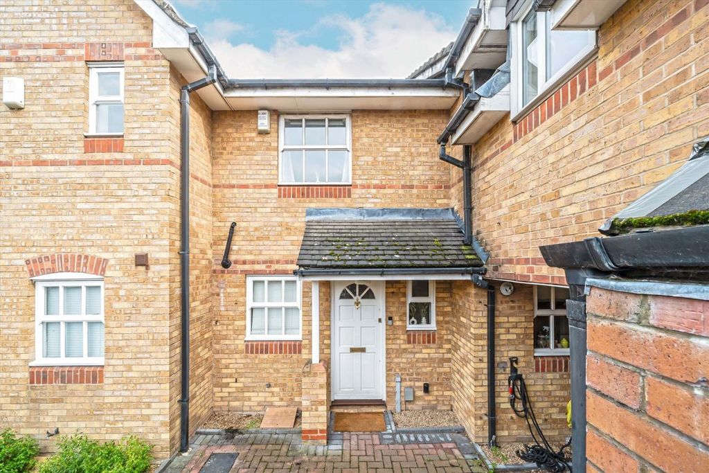 Property photo 1 of 9