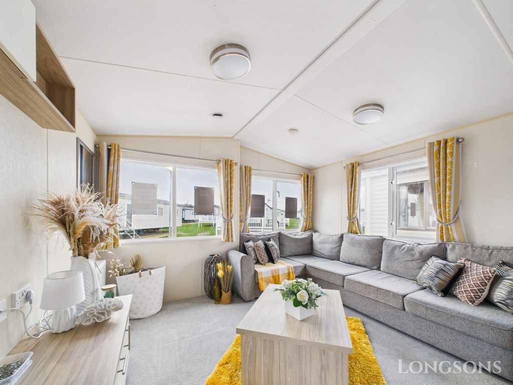 Property photo 3 of 16 Cam02173G0 Pr0328 Still029