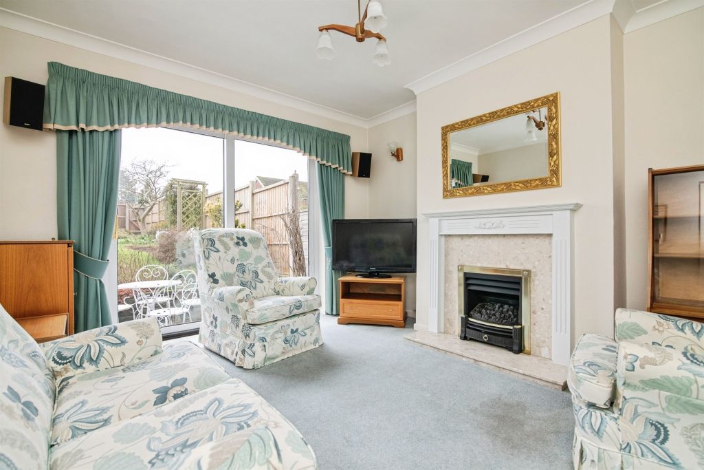 Property photo 2 of 13