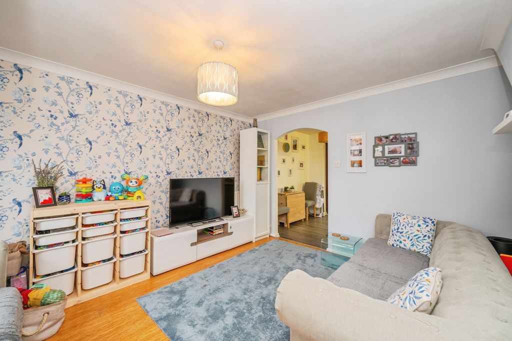 Property photo 2 of 21 Pbox-Img.Jpg