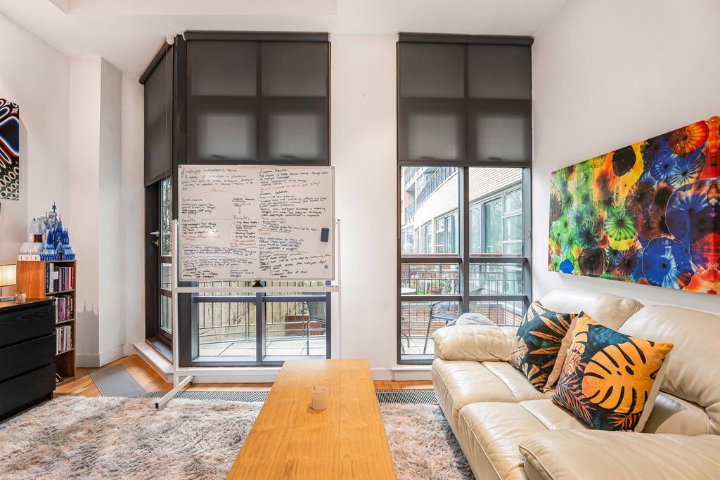 Property photo 2 of 23 Reception/Kitchen