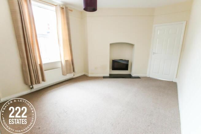 Property photo 2 of 8 51893_R195447_Img_01_0000_Max_656x437.Jpeg