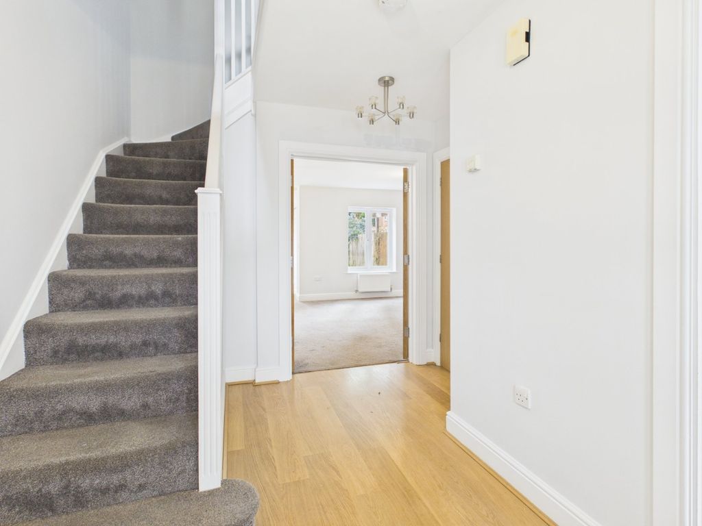 Property photo 2 of 19 Picture No. 21