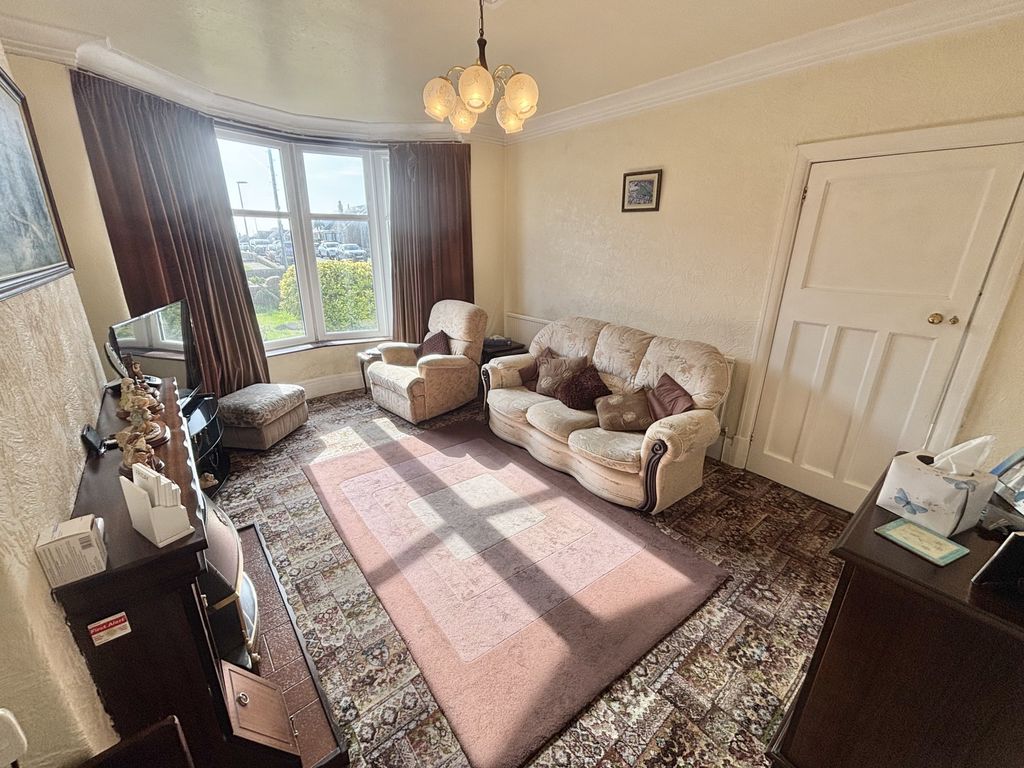 Property photo 2 of 24