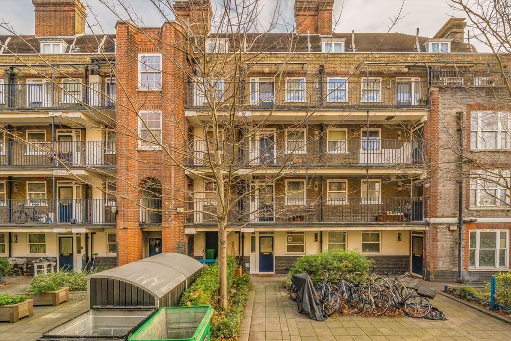 Property photo 2 of 5