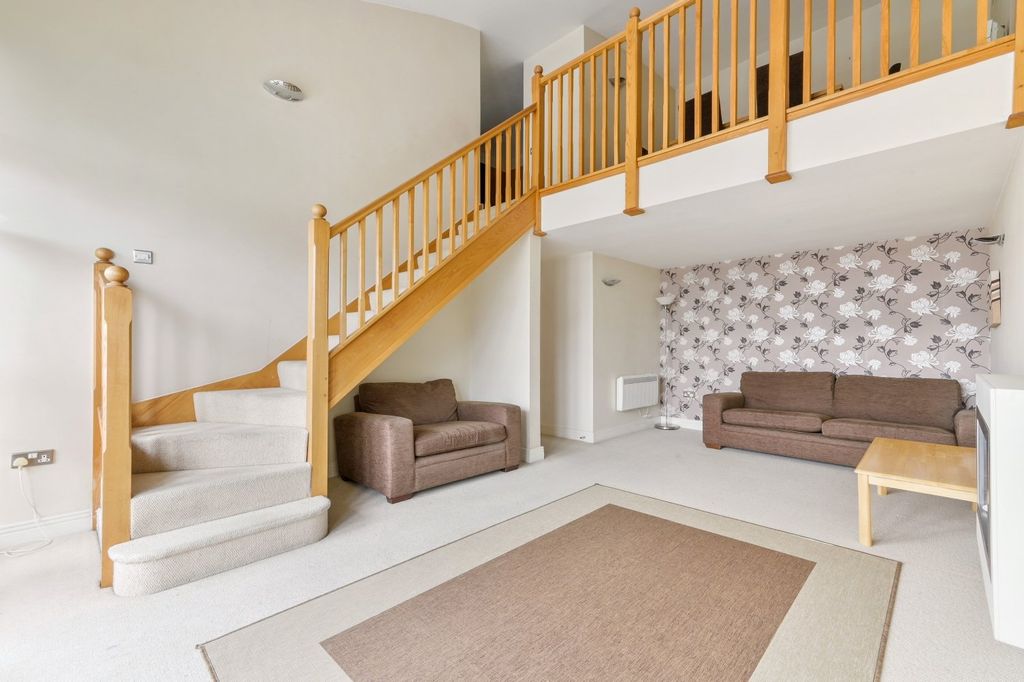 Property photo 2 of 19 Living Area