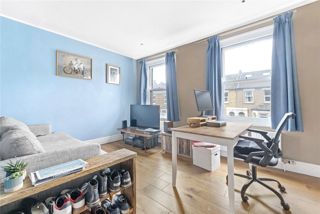 Property photo 2 of 9 Picture No. 06