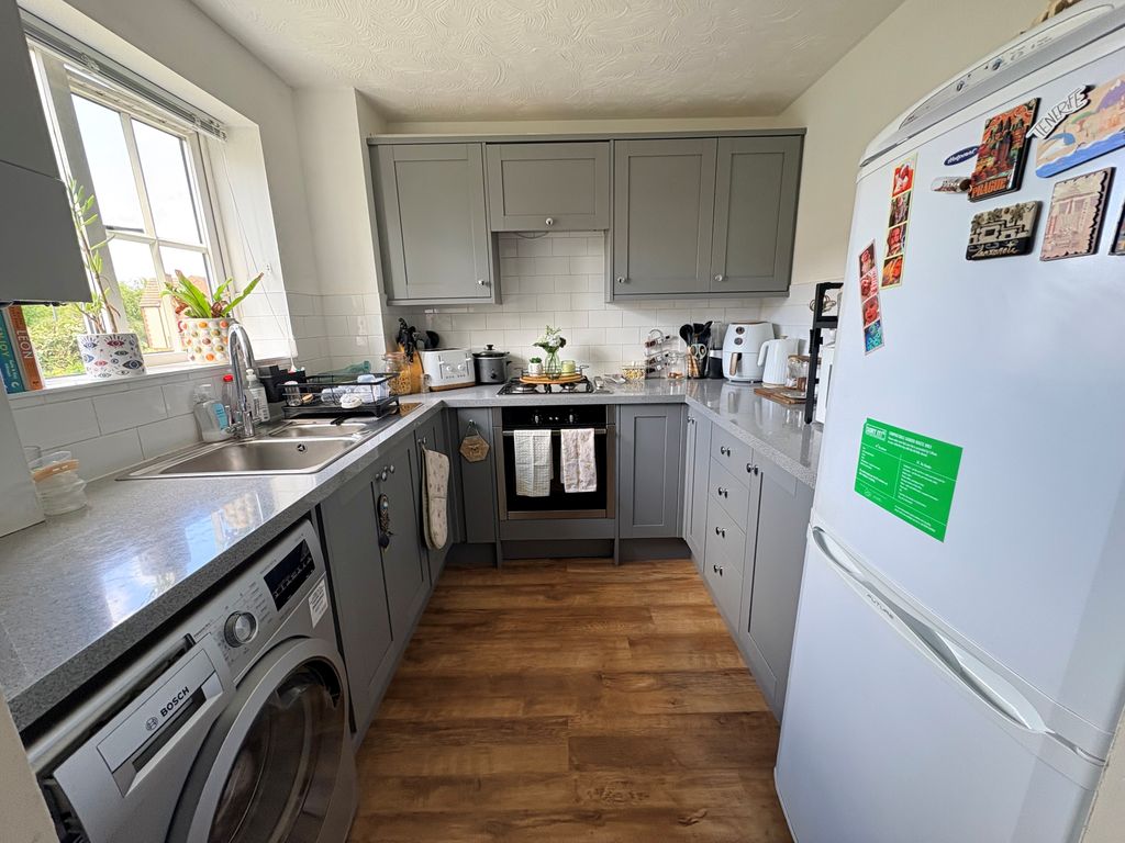 Property photo 2 of 8