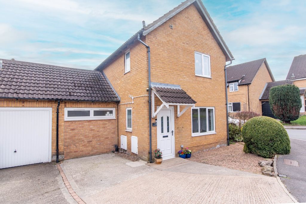 Property photo 1 of 24 Picture No. 03