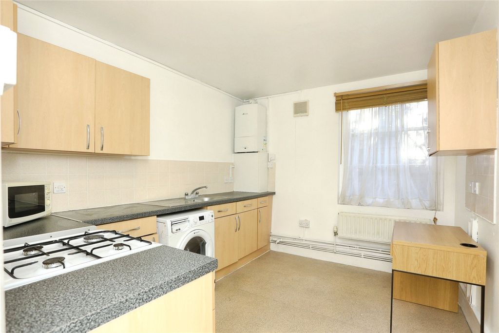 Property photo 3 of 12 Picture No. 10