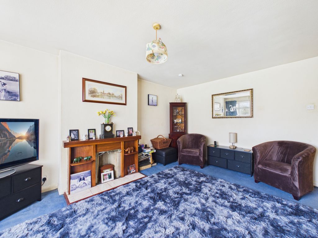 Property photo 2 of 15 Cam01984G0-Pr0586-Still001