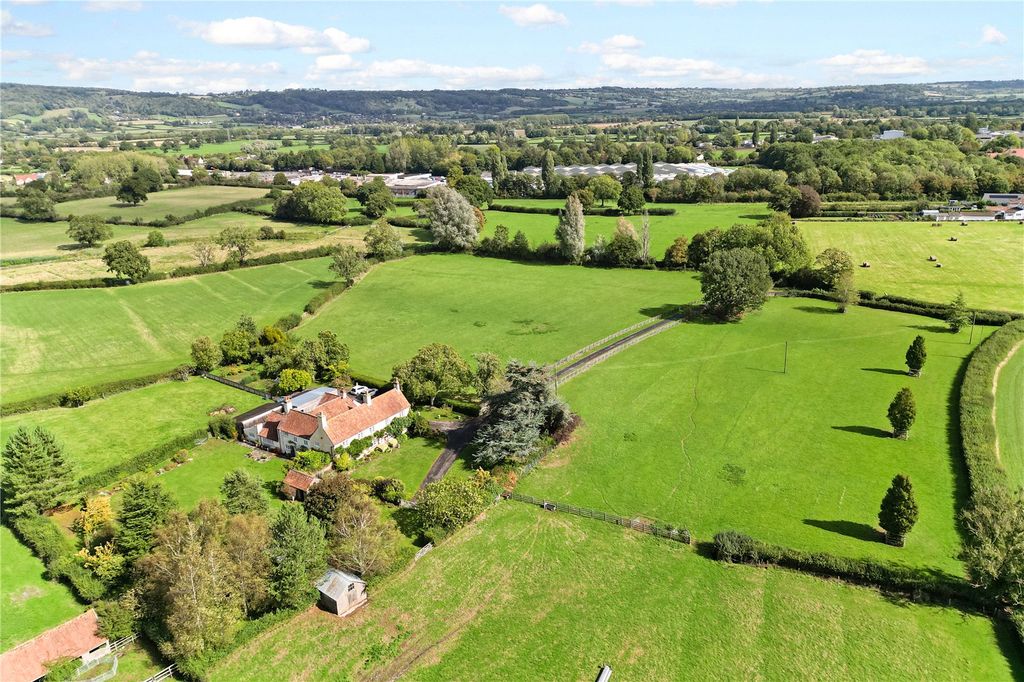 Property photo 2 of 18 Aerial