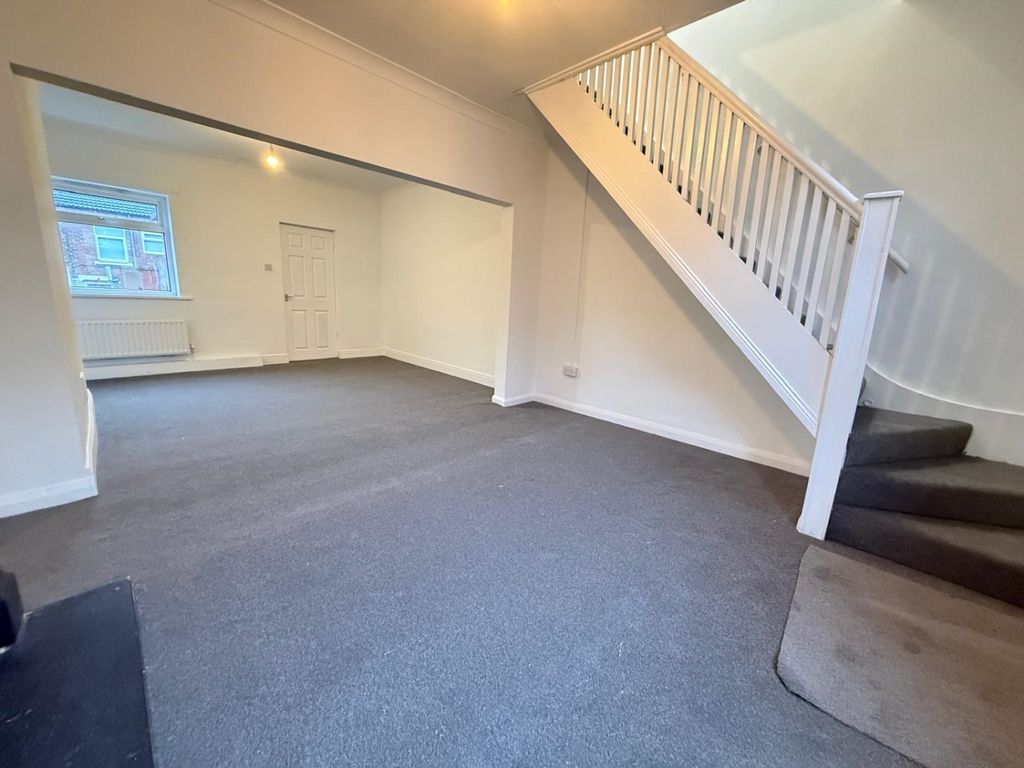 Property photo 3 of 13 Whatsapp Image 2026-02-16 At 11.52.15 (5)