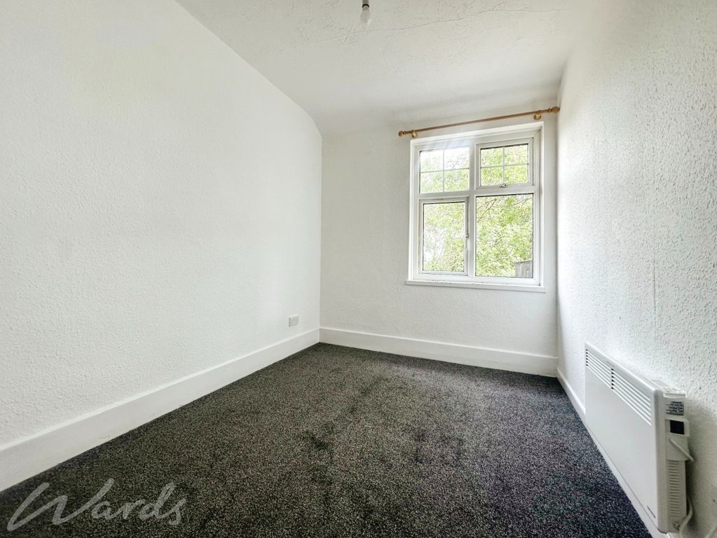 Property photo 3 of 18 Bedroom