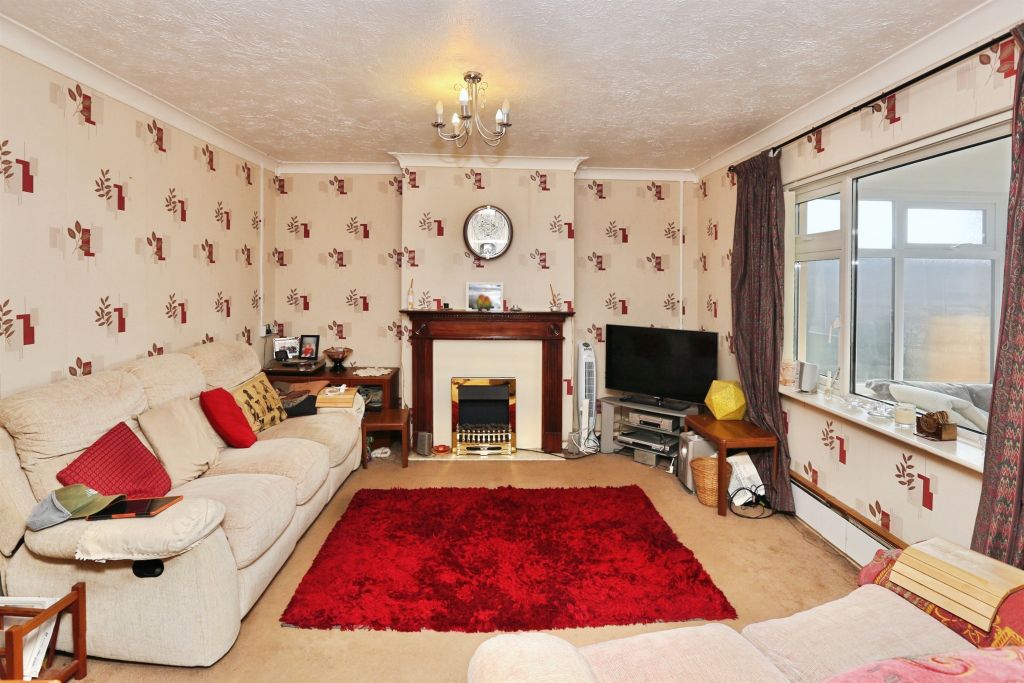 Property photo 3 of 21