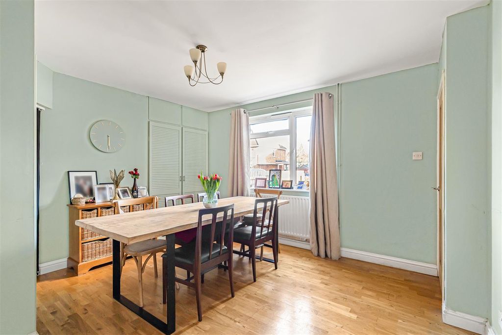 Property photo 2 of 19 9_69715.Jpg