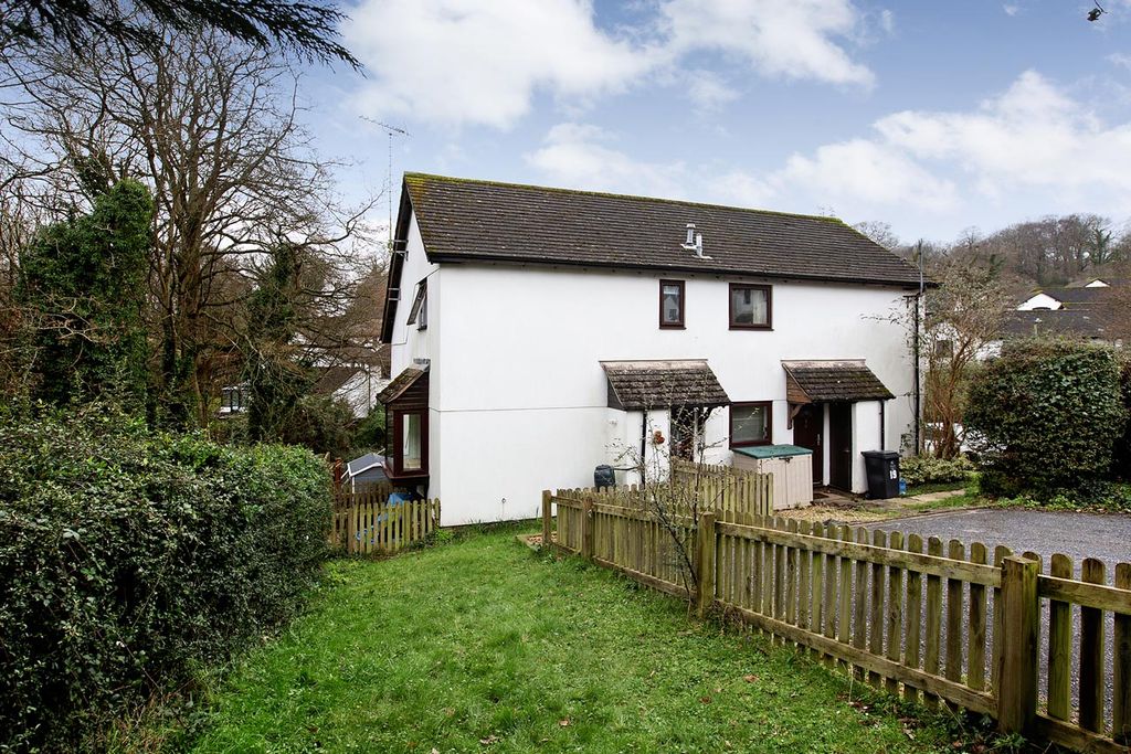 Property photo 1 of 13 Photo 3